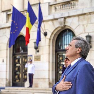 ªedinþa Senatului pentru dezbaterea proiectului privind carantinarea ºi izolarea - suspendatã ªedinþa Senatului pentru dezbaterea proiectului privind carantinarea ºi izolarea - suspendatã