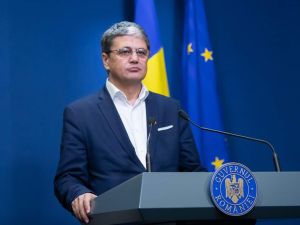 " Fondurile europene reprezintã una dintre puþinele locomotive de dezvoltare a României" " Fondurile europene reprezintã una dintre puþinele locomotive de dezvoltare a României"