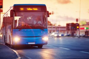 Elevii din Ploieşti beneficiază de abonament gratuit pe mijloacele de transport în comun Elevii din Ploieşti beneficiază de abonament gratuit pe mijloacele de transport în comun