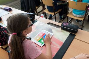 Ministerul Educaţiei organizează programul de formare pentru cadrele didactice "Teleşcoala profesorilor" Ministerul Educaţiei organizează programul de formare pentru cadrele didactice "Teleşcoala profesorilor"
