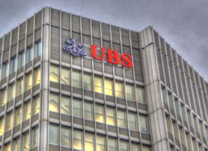 UBS exploreazã o fuziune cu Credit Suisse UBS exploreazã o fuziune cu Credit Suisse