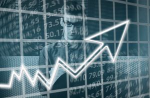 Acţiunile europene au închis ieri în creştere cu peste 2%, susţinute de titlurile bancare Acţiunile europene au închis ieri în creştere cu peste 2%, susţinute de titlurile bancare