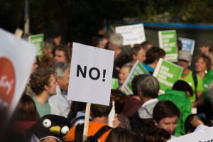 Polonia intenţionează să sprijine societatea civilă din Belarus Polonia intenţionează să sprijine societatea civilă din Belarus