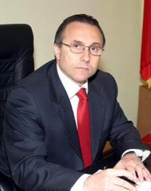 Gheorghe Nichita, condamnat la cinci ani şi două luni de închisoare, în dosarul "Amanta" Gheorghe Nichita, condamnat la cinci ani şi două luni de închisoare, în dosarul "Amanta"
