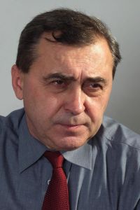 Dr. Nicolae Oacă Dr. Nicolae Oacă
