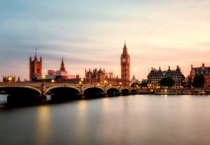 Marea Britanie interzice echipamentele Huawei Marea Britanie interzice echipamentele Huawei