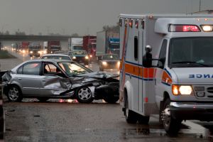 Cinci persoane au fost rănite în urma unui accident rutier Cinci persoane au fost rănite în urma unui accident rutier