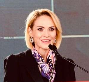 "Cerem demisia lui Vlad Voiculescu" "Cerem demisia lui Vlad Voiculescu"