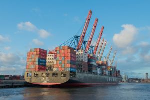 Exporturile ţării noastre au urcat în februarie cu 7,6%, iar importurile au avansat cu 10,7% Exporturile ţării noastre au urcat în februarie cu 7,6%, iar importurile au avansat cu 10,7%
