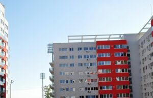 "Volumul investiţiilor imobiliare, posibil să depăşească 1,1 miliarde euro, anul acesta" "Volumul investiţiilor imobiliare, posibil să depăşească 1,1 miliarde euro, anul acesta"