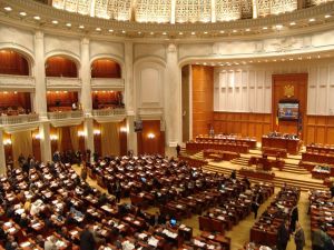 USR-PLUS a redepus în Parament proiectul "Fără politică în şcoli" USR-PLUS a redepus în Parament proiectul "Fără politică în şcoli"