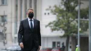 Klaus Iohannis participã la deschiderea tronsonului de autostradã A 7, varianta ocolitoare Bacãu Klaus Iohannis participã la deschiderea tronsonului de autostradã A 7, varianta ocolitoare Bacãu