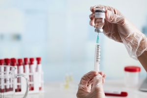 Marea Britanie a aprobat vaccinul Pfizer/BioNTech pentru utilizare pe scarã largã Marea Britanie a aprobat vaccinul Pfizer/BioNTech pentru utilizare pe scarã largã