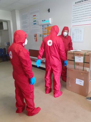 Crucea Roºie va ajuta pacienþii COVID-19 de acasã cu concentratoare de oxigen Crucea Roºie va ajuta pacienþii COVID-19 de acasã cu concentratoare de oxigen