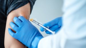 UE criticã aprobarea grãbitã a vaccinului Pfizer-BioNTech de cãtre britanici UE criticã aprobarea grãbitã a vaccinului Pfizer-BioNTech de cãtre britanici