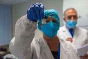 UE va extinde mecanismul de control al exporturilor de vaccin pânã la finalul lui iunie UE va extinde mecanismul de control al exporturilor de vaccin pânã la finalul lui iunie