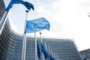 Peste 77 milioane euro pentru un sistem de gestionare a deºeurilor mai eficient ºi mai durabil în România Peste 77 milioane euro pentru un sistem de gestionare a deºeurilor mai eficient ºi mai durabil în România